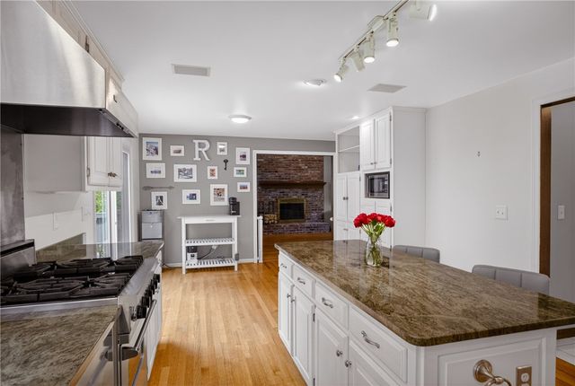 314 Blue Run Rd, Indiana Twp, PA 15024
