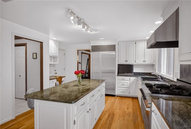 314 Blue Run Rd, Indiana Twp, PA 15024
