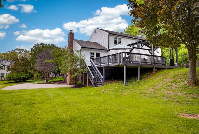 314 Blue Run Rd, Indiana Twp, PA 15024