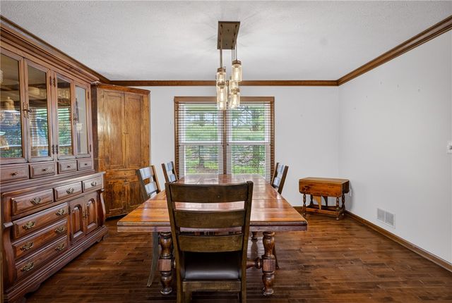 314 Blue Run Rd, Indiana Twp, PA 15024