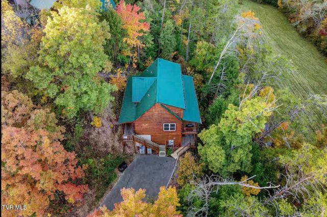 3204 Choctaw Hill Way, Pigeon Forge, TN 37863