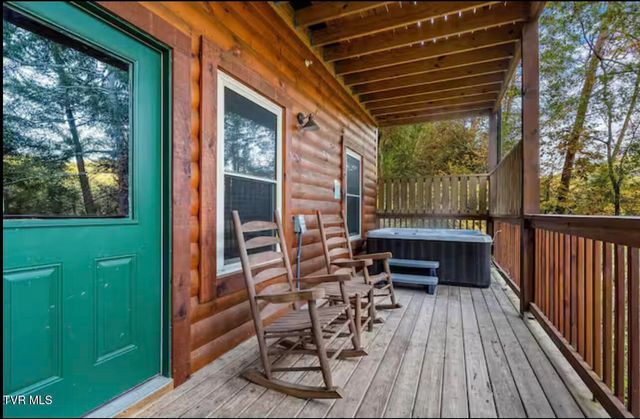 3204 Choctaw Hill Way, Pigeon Forge, TN 37863