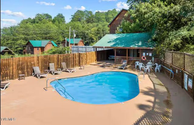 3204 Choctaw Hill Way, Pigeon Forge, TN 37863