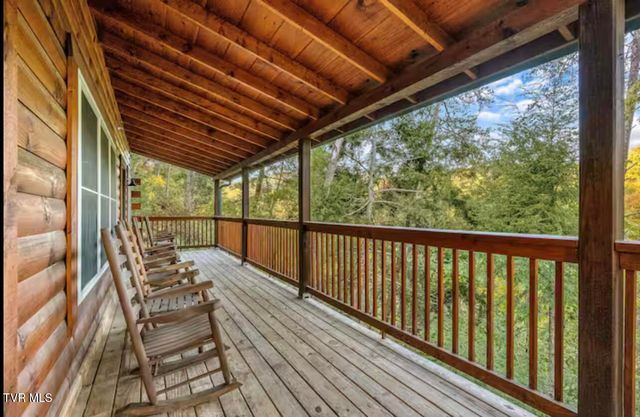 3204 Choctaw Hill Way, Pigeon Forge, TN 37863