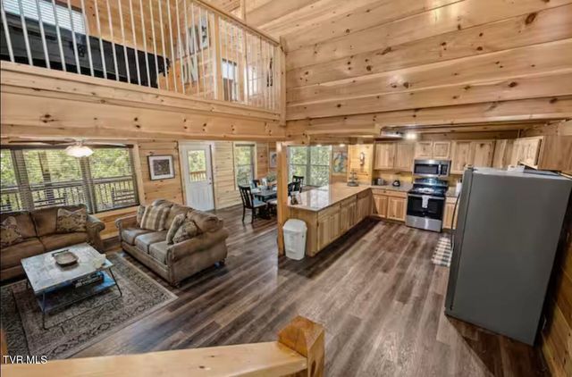 3204 Choctaw Hill Way, Pigeon Forge, TN 37863