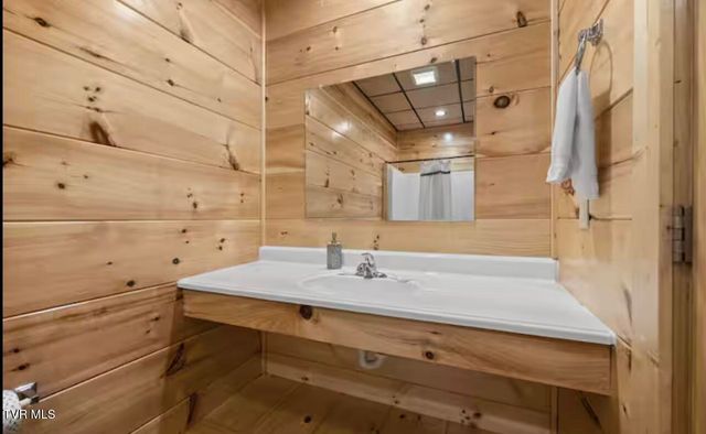 3204 Choctaw Hill Way, Pigeon Forge, TN 37863