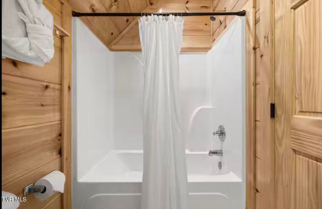 3204 Choctaw Hill Way, Pigeon Forge, TN 37863