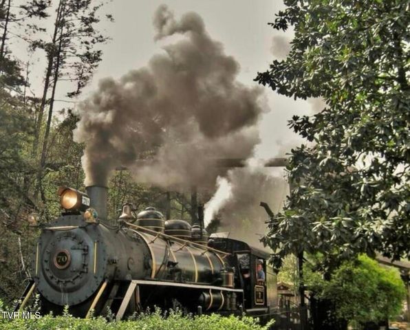 3204 Choctaw Hill Way, Pigeon Forge, TN 37863