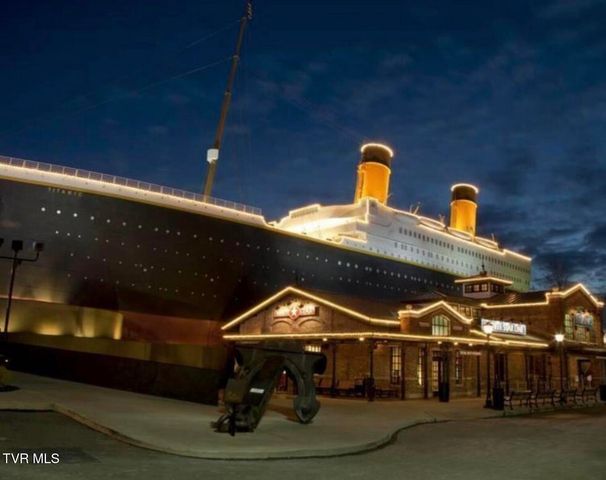 3204 Choctaw Hill Way, Pigeon Forge, TN 37863