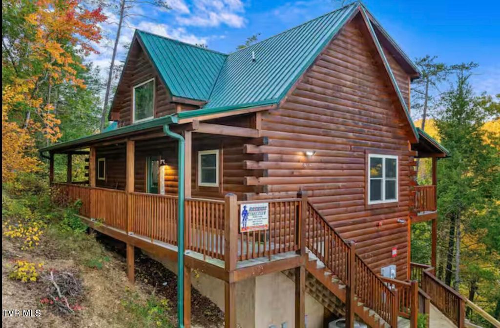 3204 Choctaw Hill Way, Pigeon Forge, TN 37863