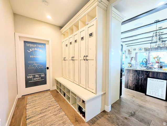 10868 S ASCOT PKWY, Sandy, UT 84092