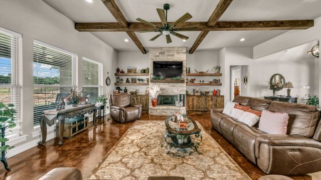 1961 Mcclendon Road, Weatherford, TX 76088