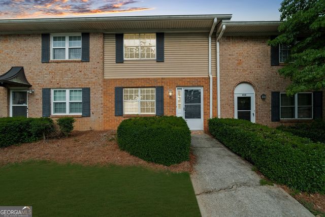 406 Northdale Court, Lawrenceville, GA 30046
