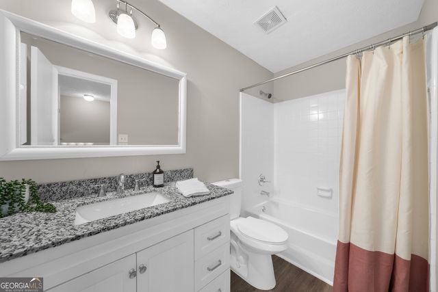 406 Northdale Court, Lawrenceville, GA 30046