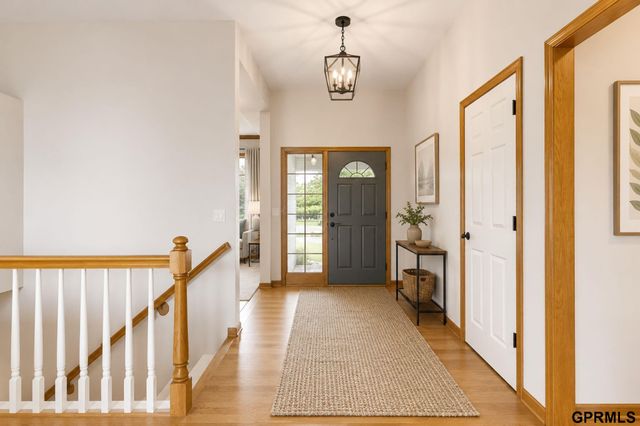 9504 S 179Th Street, Omaha, NE 68136