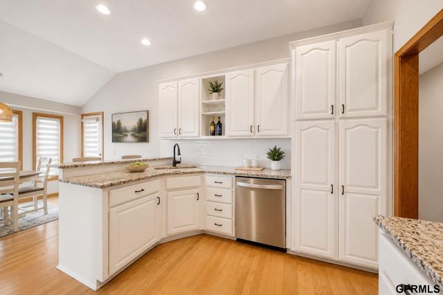 9504 S 179Th Street, Omaha, NE 68136