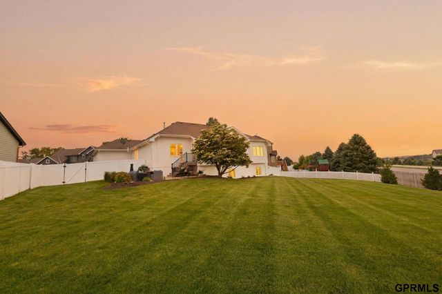 9504 S 179Th Street, Omaha, NE 68136
