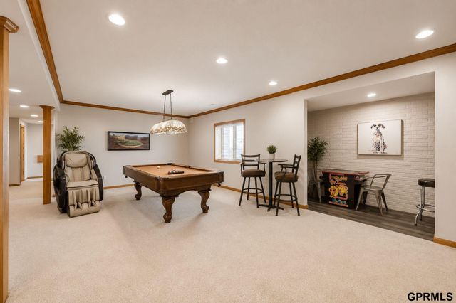 9504 S 179Th Street, Omaha, NE 68136