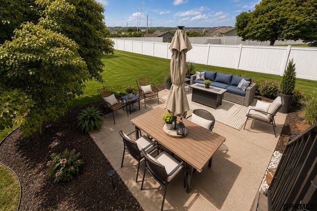 9504 S 179Th Street, Omaha, NE 68136
