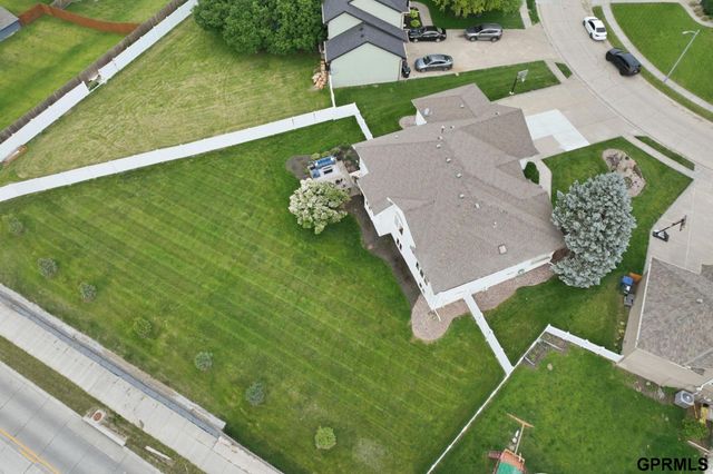 9504 S 179Th Street, Omaha, NE 68136