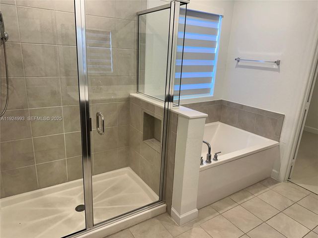 27034 SW 132nd Ct Rd, Homestead, FL 33032