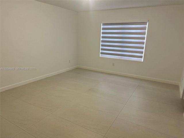 27034 SW 132nd Ct Rd, Homestead, FL 33032