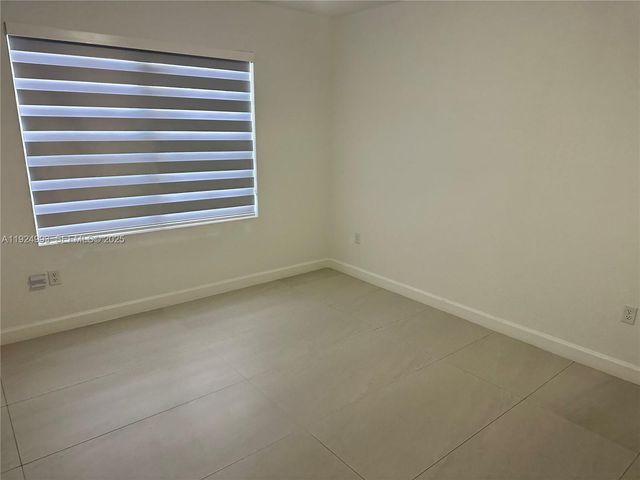 27034 SW 132nd Ct Rd, Homestead, FL 33032