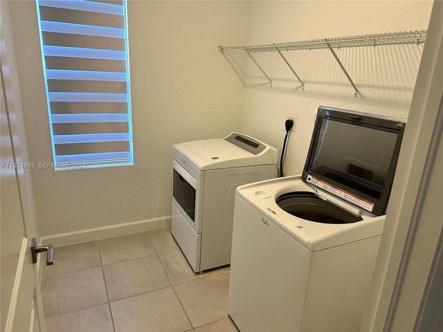 27034 SW 132nd Ct Rd, Homestead, FL 33032