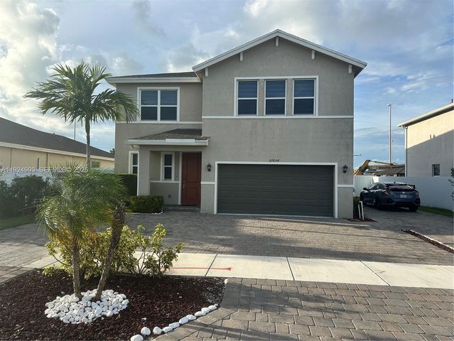 27034 SW 132nd Ct Rd, Homestead, FL 33032