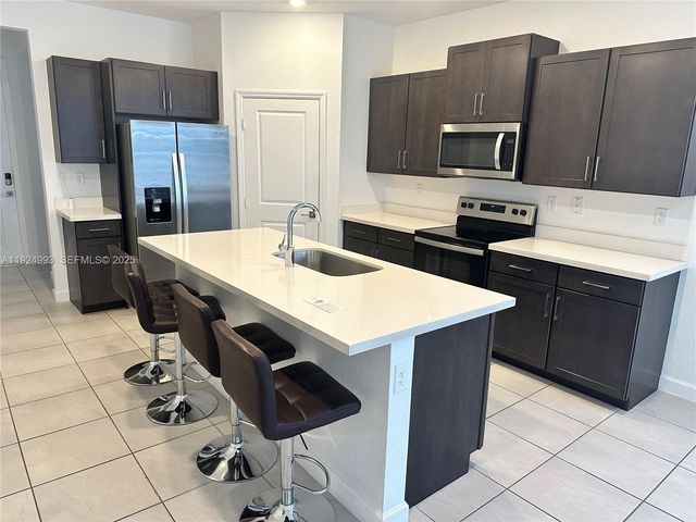 27034 SW 132nd Ct Rd, Homestead, FL 33032