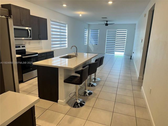 27034 SW 132nd Ct Rd, Homestead, FL 33032