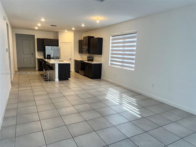 27034 SW 132nd Ct Rd, Homestead, FL 33032