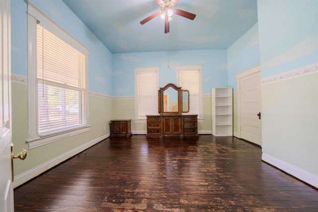 1306 E Fannin St., Marshall, TX 75670