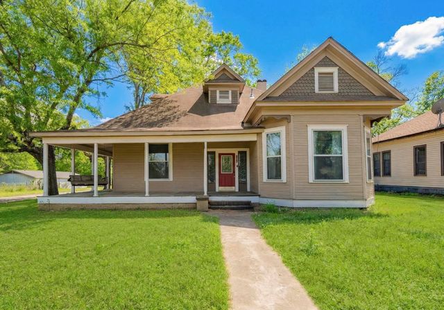 1306 E Fannin St., Marshall, TX 75670