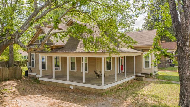 1306 E Fannin St., Marshall, TX 75670
