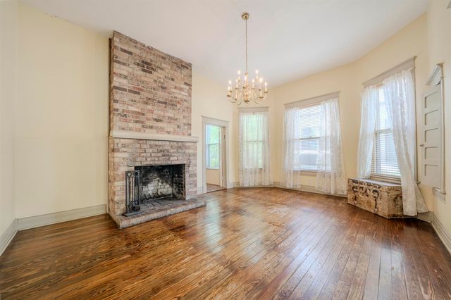 1306 E Fannin St., Marshall, TX 75670