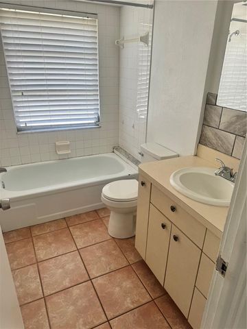 166 DARTMOUTH DRIVE NW, Port Charlotte, FL 33952