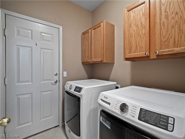 9205 King Court, Olmsted Twp, OH 44138