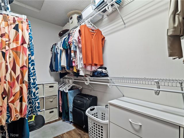 9205 King Court, Olmsted Twp, OH 44138