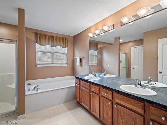 9205 King Court, Olmsted Twp, OH 44138