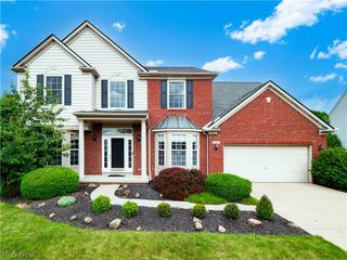 9205 King Court, Olmsted Twp, OH 44138