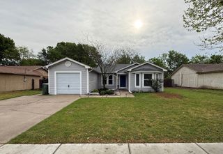 5503 Creek Valley Drive, Arlington, TX 76018