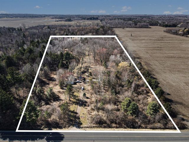 2738 64th Street, Fennville, MI 49408