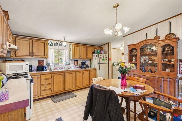 2738 64th Street, Fennville, MI 49408