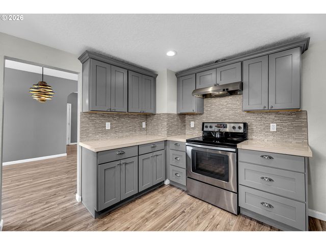 303 Nw 14TH Ave, Camas, WA 98607
