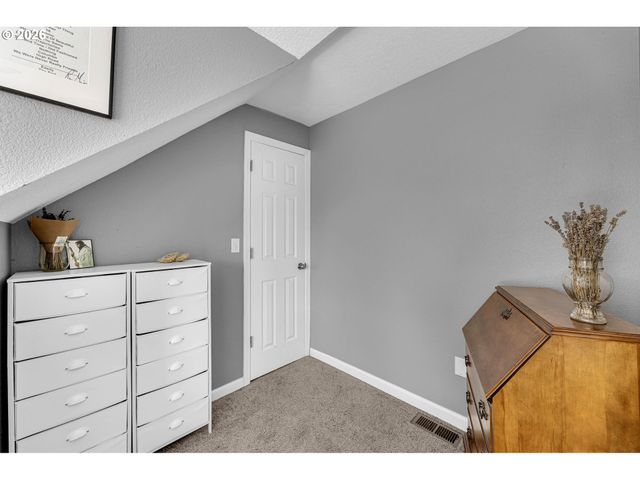 303 Nw 14TH Ave, Camas, WA 98607