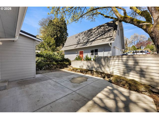 303 Nw 14TH Ave, Camas, WA 98607