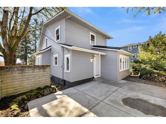 303 Nw 14TH Ave, Camas, WA 98607