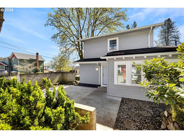 303 Nw 14TH Ave, Camas, WA 98607