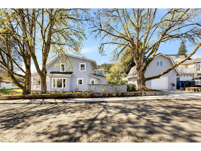 303 Nw 14TH Ave, Camas, WA 98607
